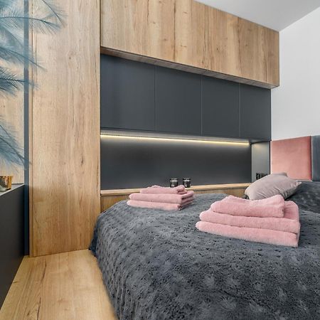 Apartament Flaming Hanza Tower Щецин Экстерьер фото